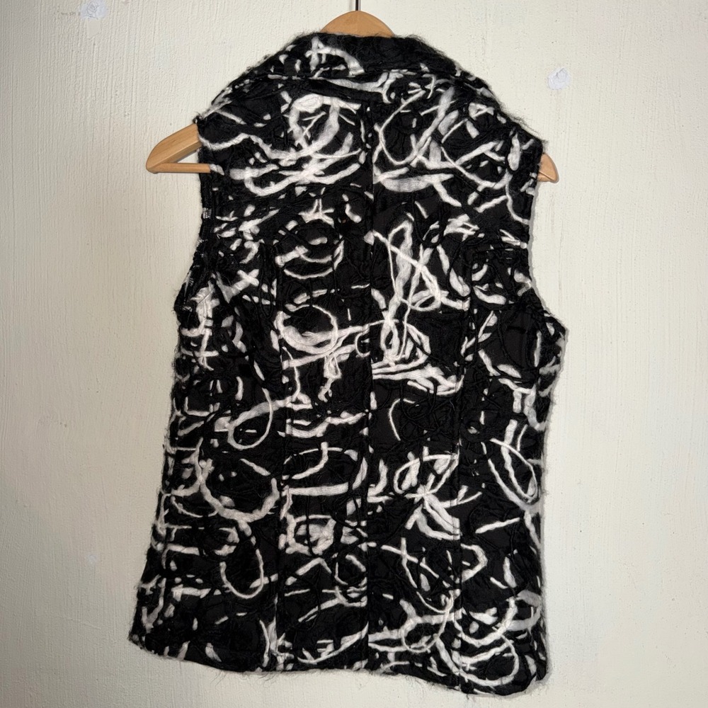 Tumbleweed Womens B/W Wool Abstract Swirl Textured Belted Vest Sz Small - Picture 3 of 3